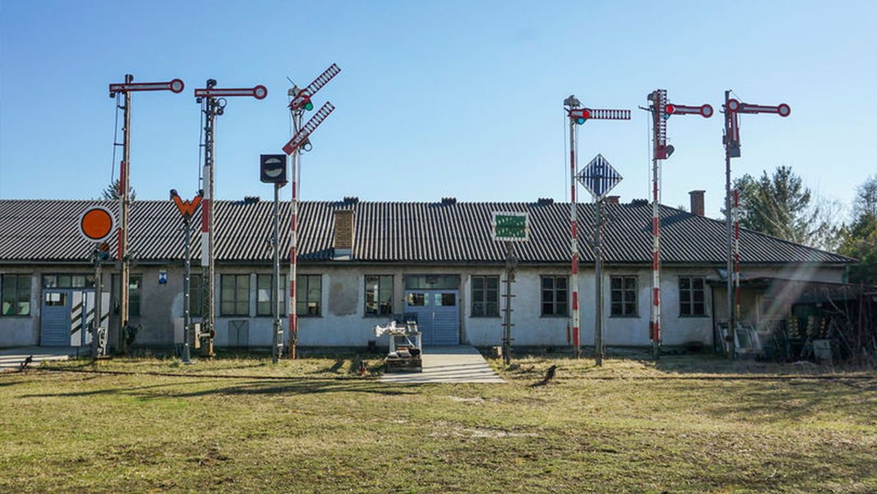 Der Signalpark am Museumsgelände.